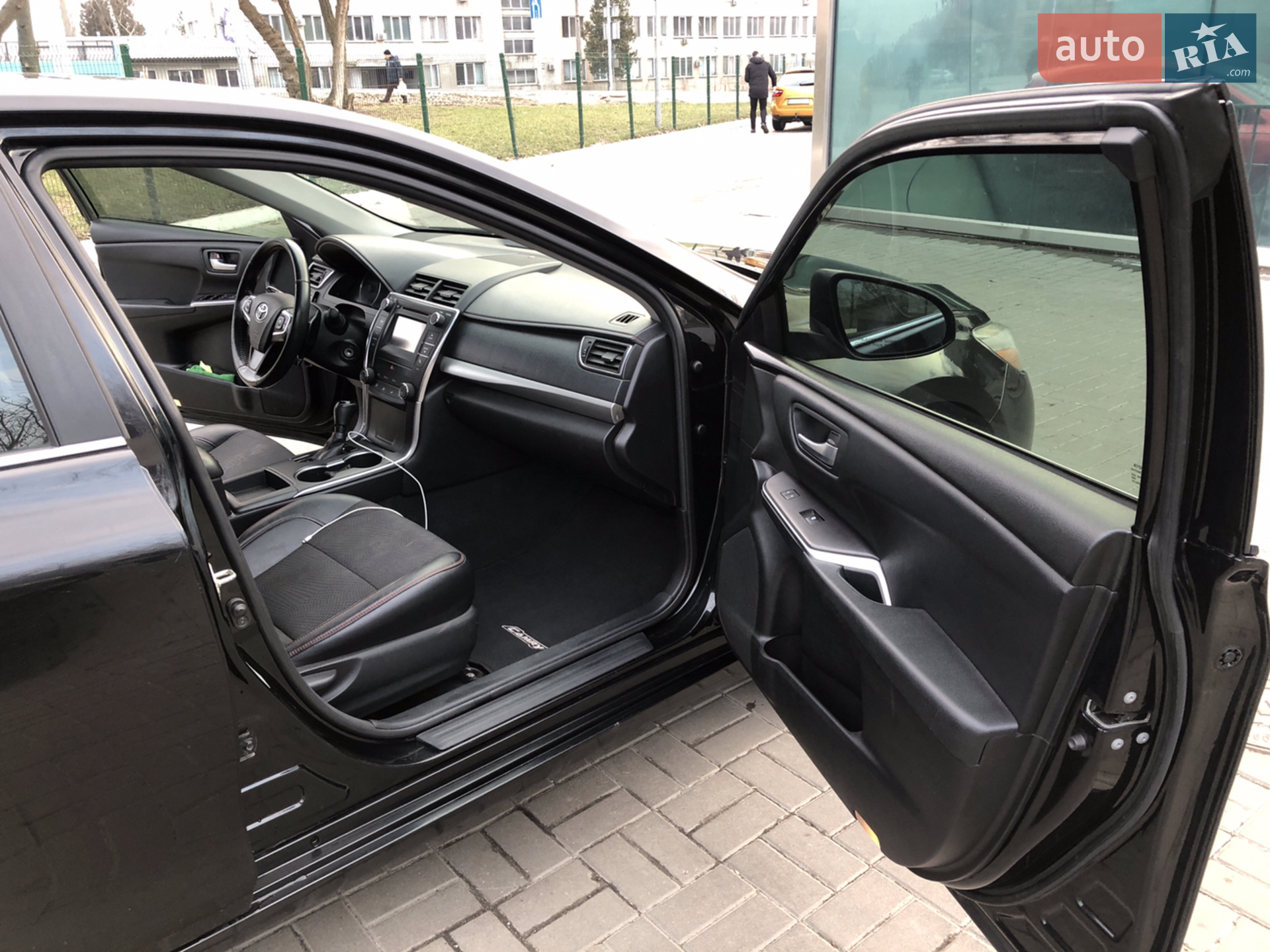2016 Toyota Camry - мініатюра 24