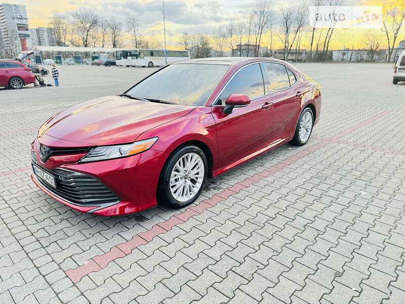 Седан Toyota Camry 2019 в Славянске