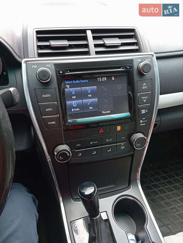 Седан Toyota Camry 2014 в Дніпрі