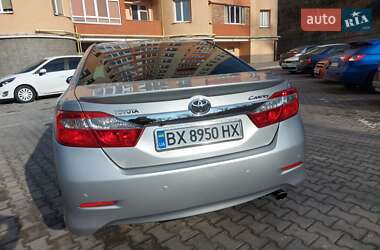 Седан Toyota Camry 2011 в 