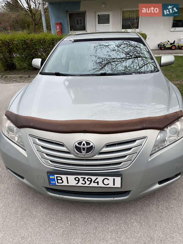 Седан Toyota Camry 2008 в Киеве
