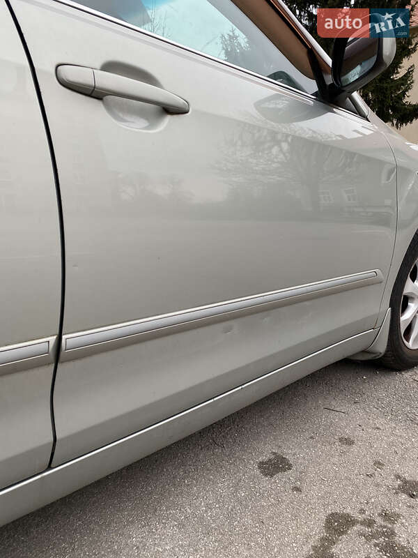 Седан Toyota Camry 2008 в Киеве