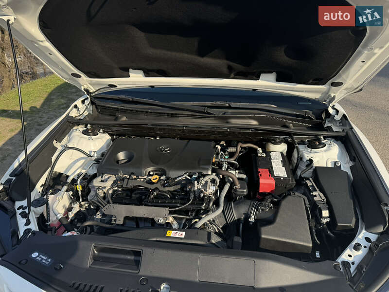 Седан Toyota Camry 2021 в Днепре фото 2 Седан Toyota Camry 2021 в Днепре