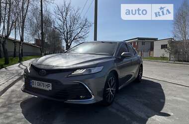 Седан Toyota Camry 2021 в Кременчуге