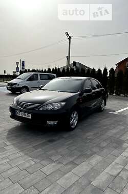 Седан Toyota Camry 2005 в Луцьку