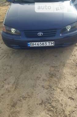 Седан Toyota Camry 1998 в Одесі