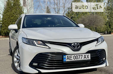 Седан Toyota Camry 2020 в Кривом Роге