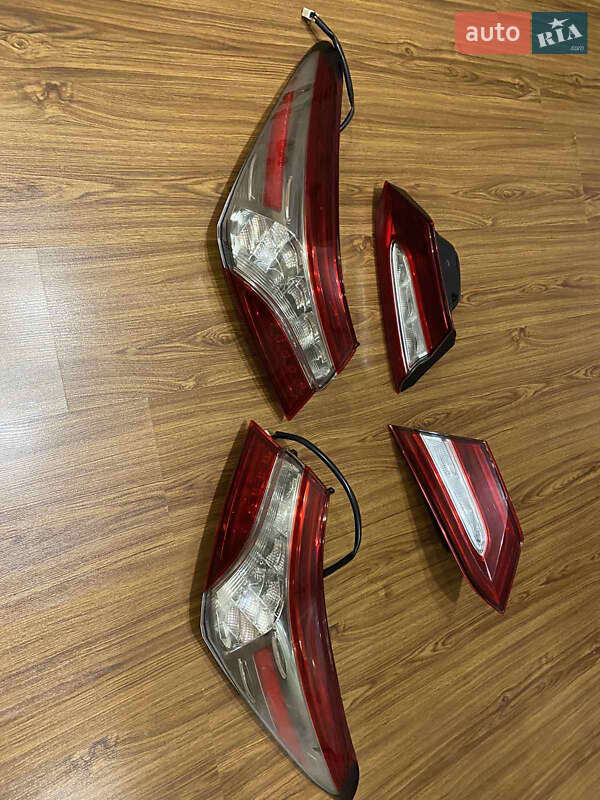 Седан Toyota Camry 2018 в Рівному