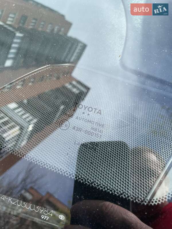 Седан Toyota Camry 2011 в Харкові