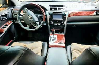 Седан Toyota Camry 2012 в Тульчине