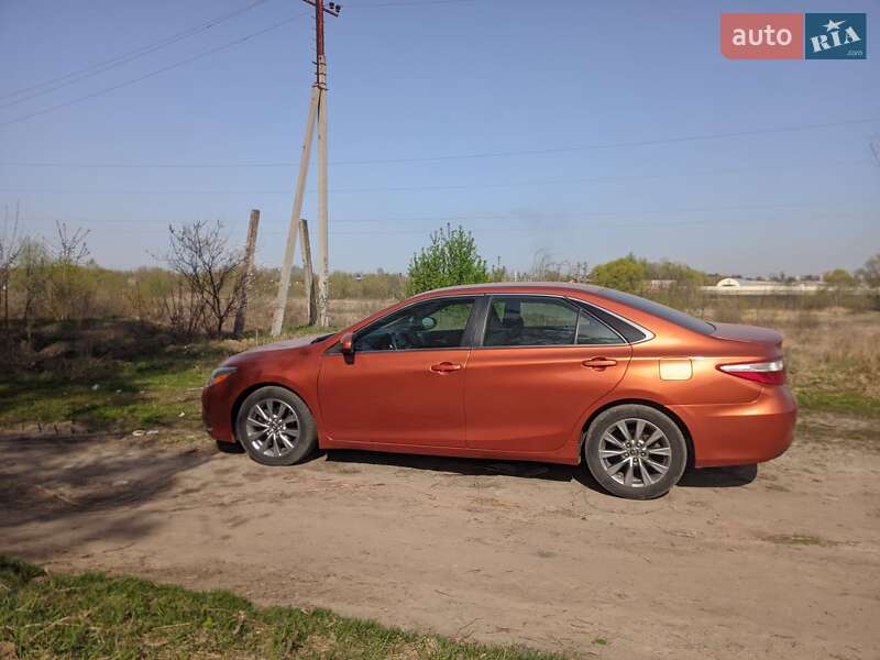 Седан Toyota Camry 2015 в Харкові