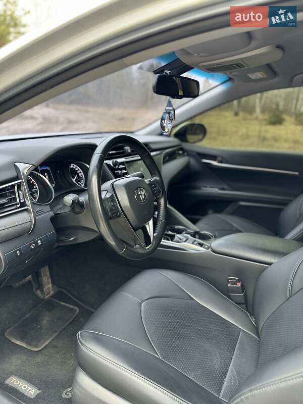 Седан Toyota Camry 2019 в Киеве фото 14 Седан Toyota Camry 2019 в Киеве