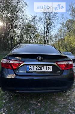 Седан Toyota Camry 2017 в Киеве