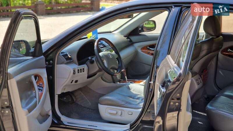 Седан Toyota Camry 2007 в Самборе