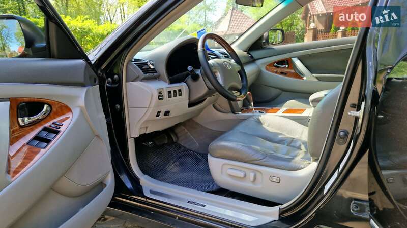 Седан Toyota Camry 2007 в Самборе
