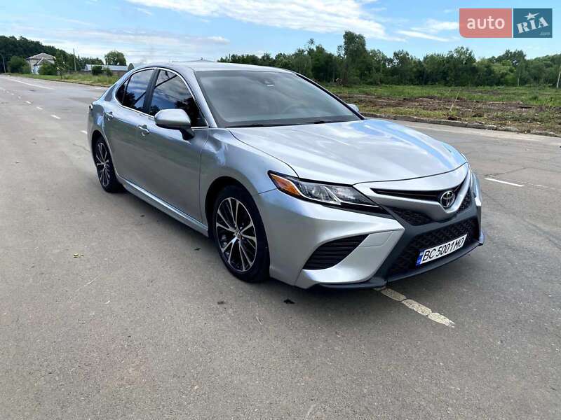 Toyota Camry 2017