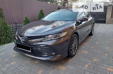 Седан Toyota Camry 2019 в Первомайске