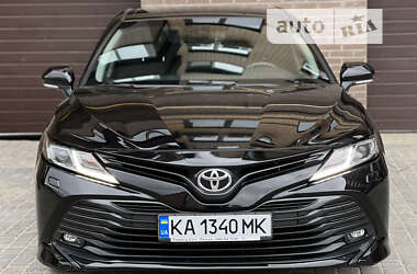 Седан Toyota Camry 2018 в Бердичеве