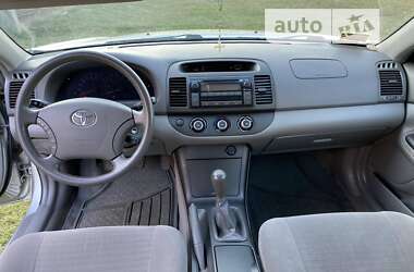 Седан Toyota Camry 2005 в Львові