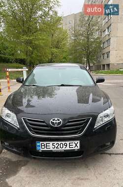 Седан Toyota Camry 2008 в Южноукраинске