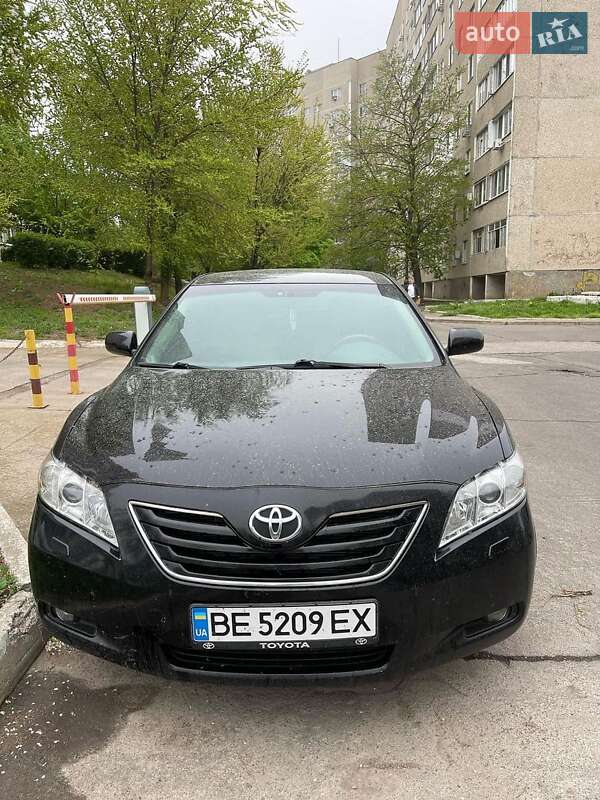 Седан Toyota Camry 2008 в Южноукраїнську