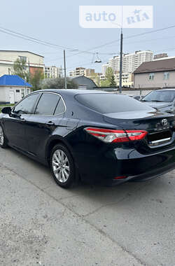 Седан Toyota Camry 2017 в Києві