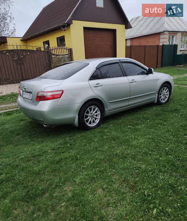 Седан Toyota Camry 2008 в Сумах