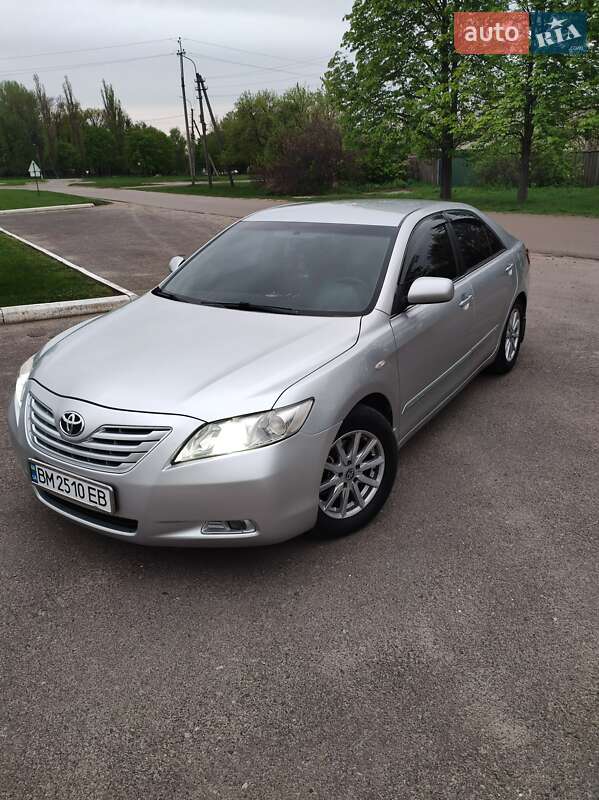 Седан Toyota Camry 2008 в Сумах