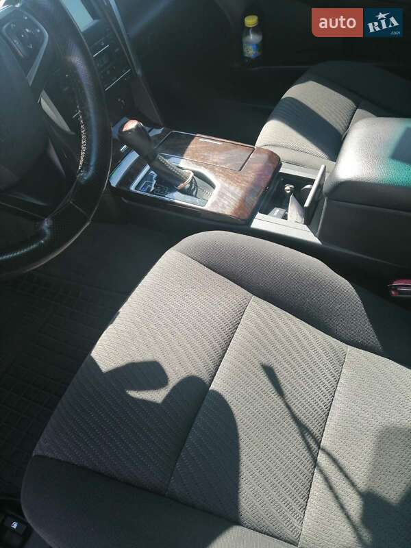 Седан Toyota Camry 2017 в Путивлі