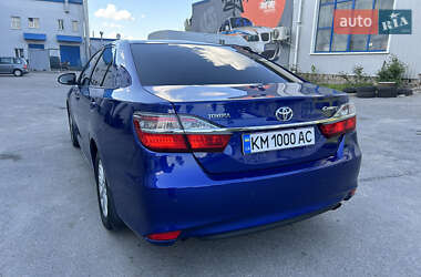 Седан Toyota Camry 2015 в Житомире