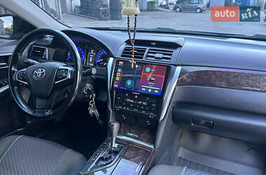 Седан Toyota Camry 2015 в Житомире