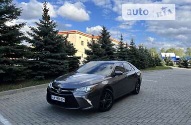 Седан Toyota Camry 2015 в Харкові