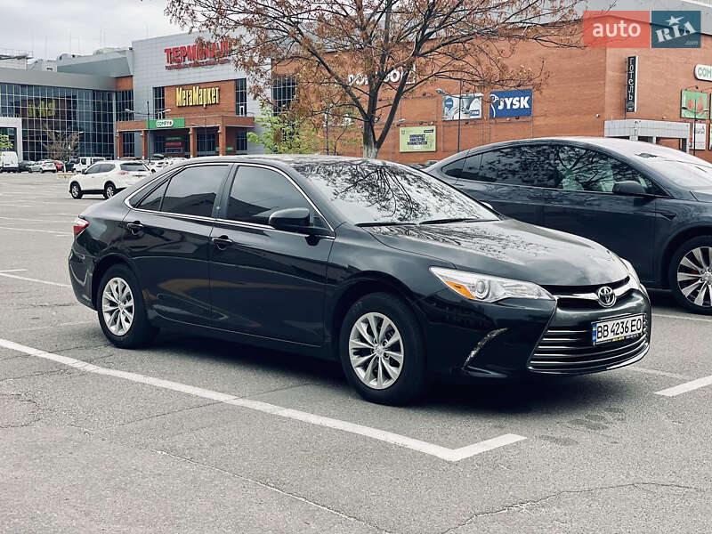 Toyota Camry 2016