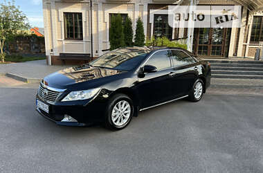 Седан Toyota Camry 2012 в Виннице