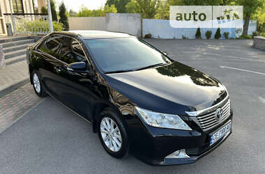 Седан Toyota Camry 2012 в Виннице