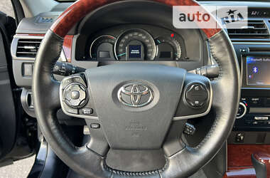 Седан Toyota Camry 2012 в Виннице