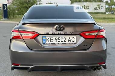 Седан Toyota Camry 2020 в Днепре