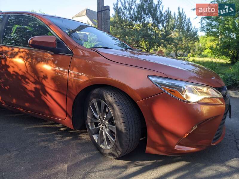 Седан Toyota Camry 2015 в Харкові