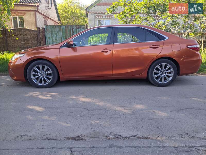 Седан Toyota Camry 2015 в Харкові