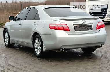 Седан Toyota Camry 2008 в Желтых Водах