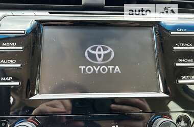 Седан Toyota Camry 2020 в Виннице