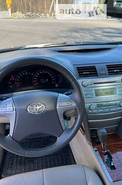 Седан Toyota Camry 2007 в Киеве