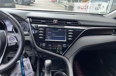 Седан Toyota Camry 2017 в Вінниці