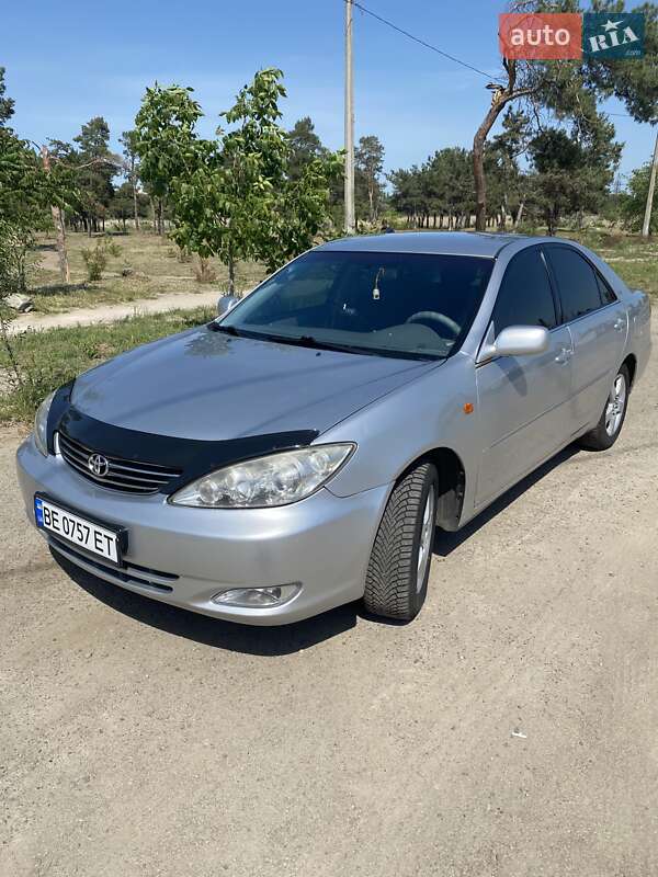 Седан Toyota Camry 2004 в Миколаєві