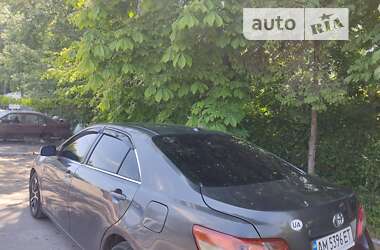 Седан Toyota Camry 2010 в Житомире