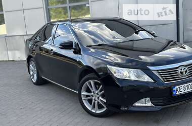 Седан Toyota Camry 2012 в Дніпрі