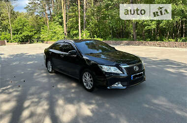 Седан Toyota Camry 2012 в Киеве