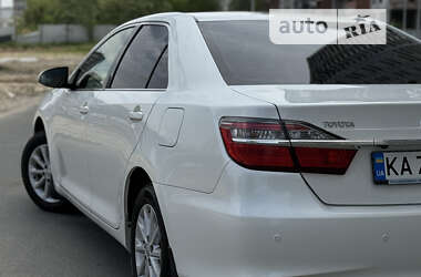 Седан Toyota Camry 2014 в Киеве