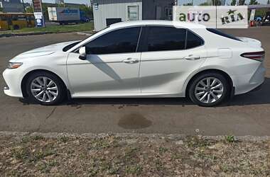 Седан Toyota Camry 2017 в Києві