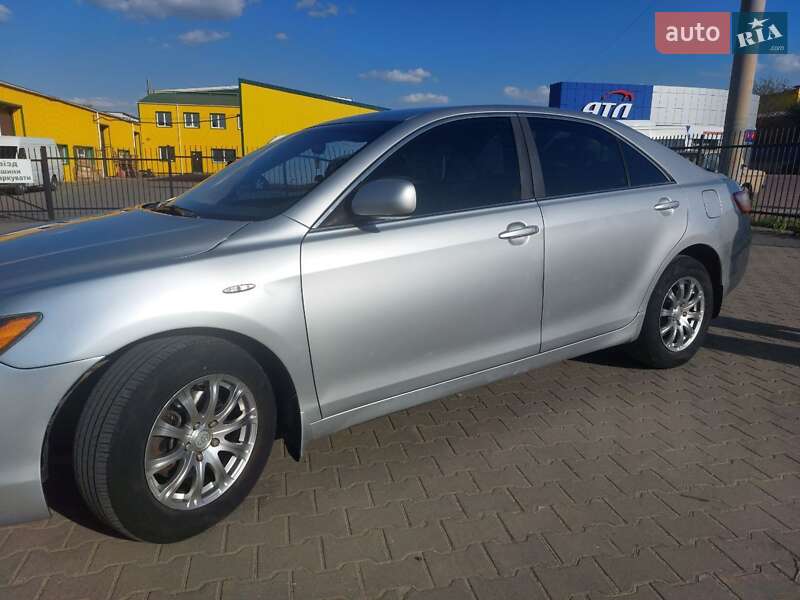 Седан Toyota Camry 2007 в Хмельницькому